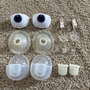 Lansinoh Discreet Duo Breast Pump